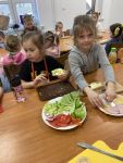 Czytaj więcej: Zdrowe kanapki w przedszkolu