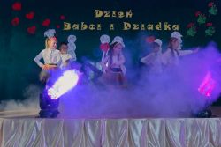  Dzień Babci i Dziadka 2025